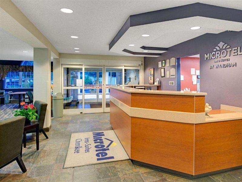 Microtel Inn & Suites By Wyndham Cherokee Εξωτερικό φωτογραφία