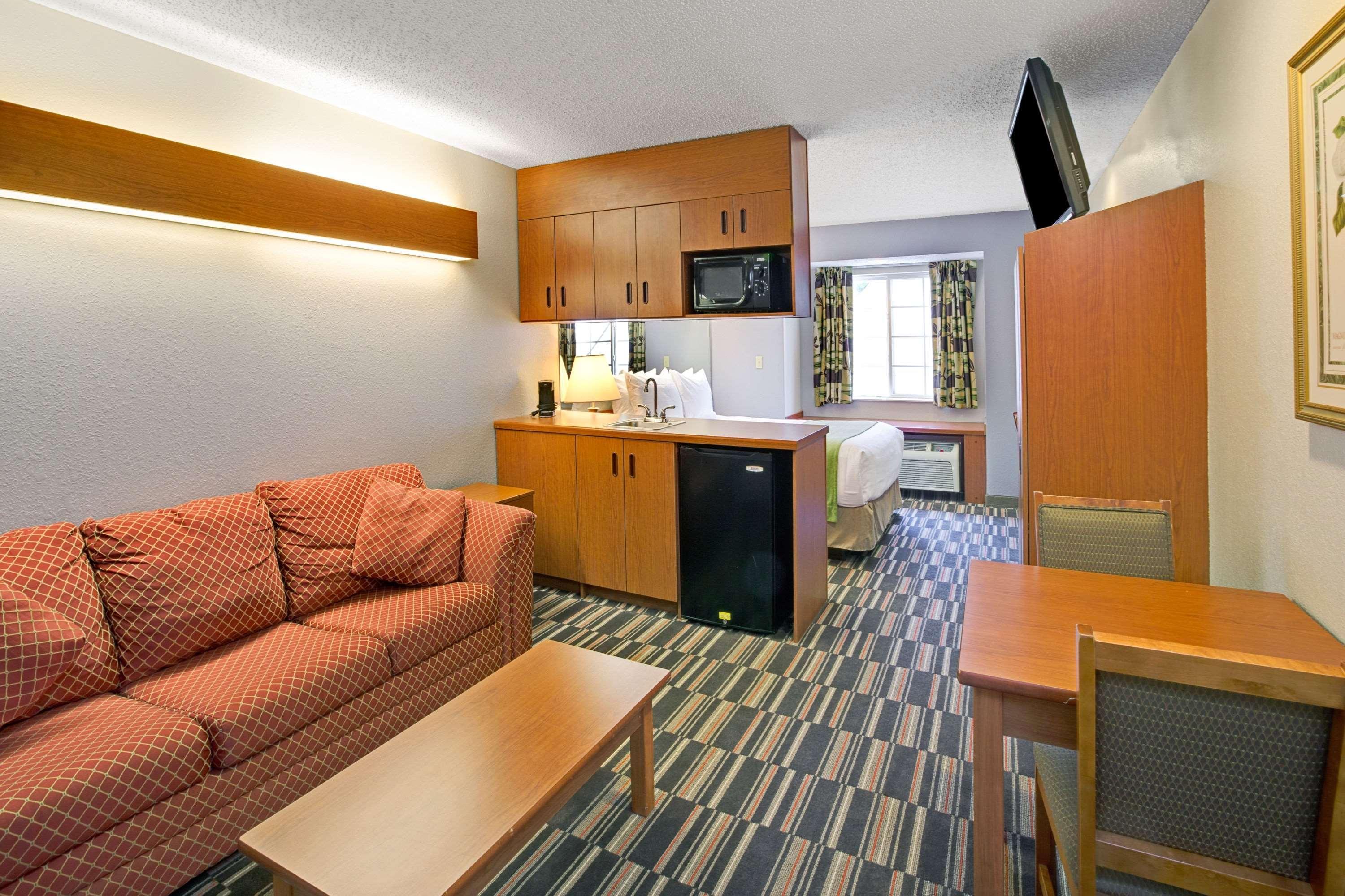 Microtel Inn & Suites By Wyndham Cherokee Εξωτερικό φωτογραφία