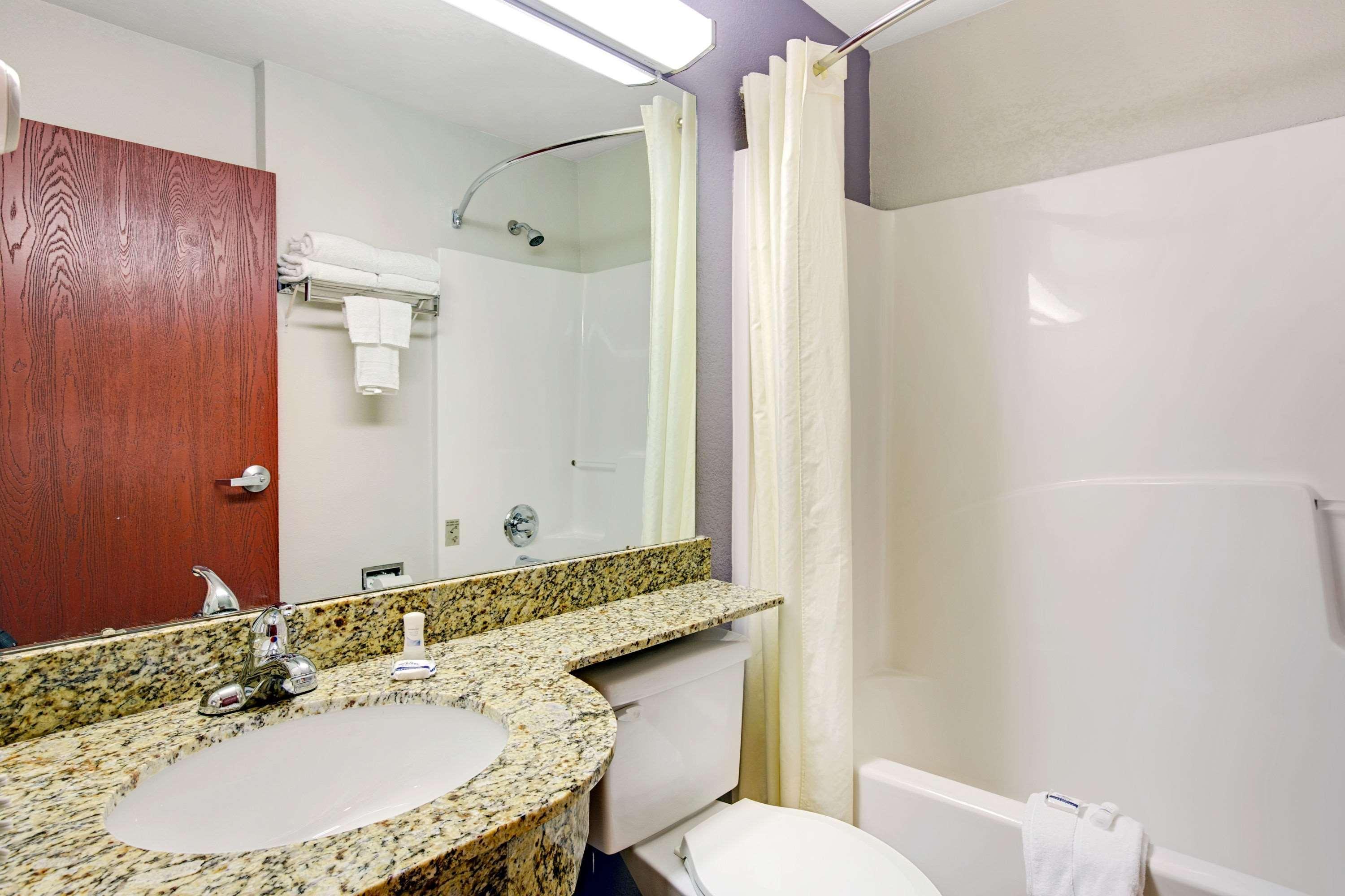 Microtel Inn & Suites By Wyndham Cherokee Εξωτερικό φωτογραφία