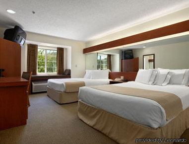 Microtel Inn & Suites By Wyndham Cherokee Δωμάτιο φωτογραφία