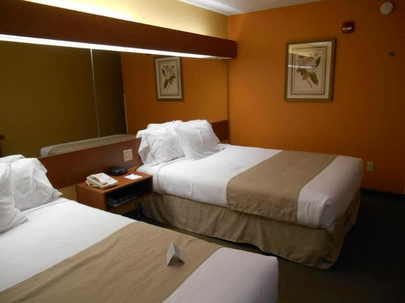 Microtel Inn & Suites By Wyndham Cherokee Εξωτερικό φωτογραφία